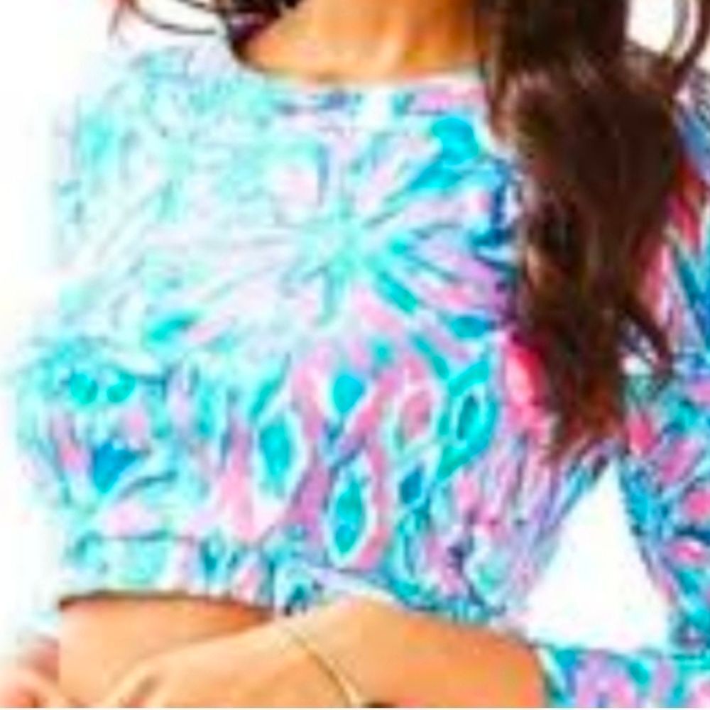 Lilly Pulitzer Carlita crop top in the "Tiki Pink Shake It Up"